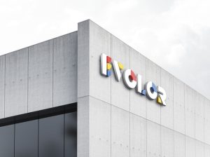 Sarcom, unul dintre cei mai mari producători locali de lacuri și vopsele, devine EVOLOR si țintește un volum de business de 98 mil. RON în 2023