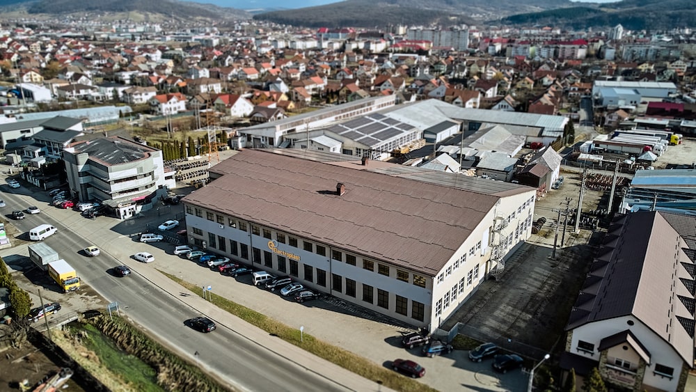 ROCA Industry a semnat achiziția companiei Electroplast